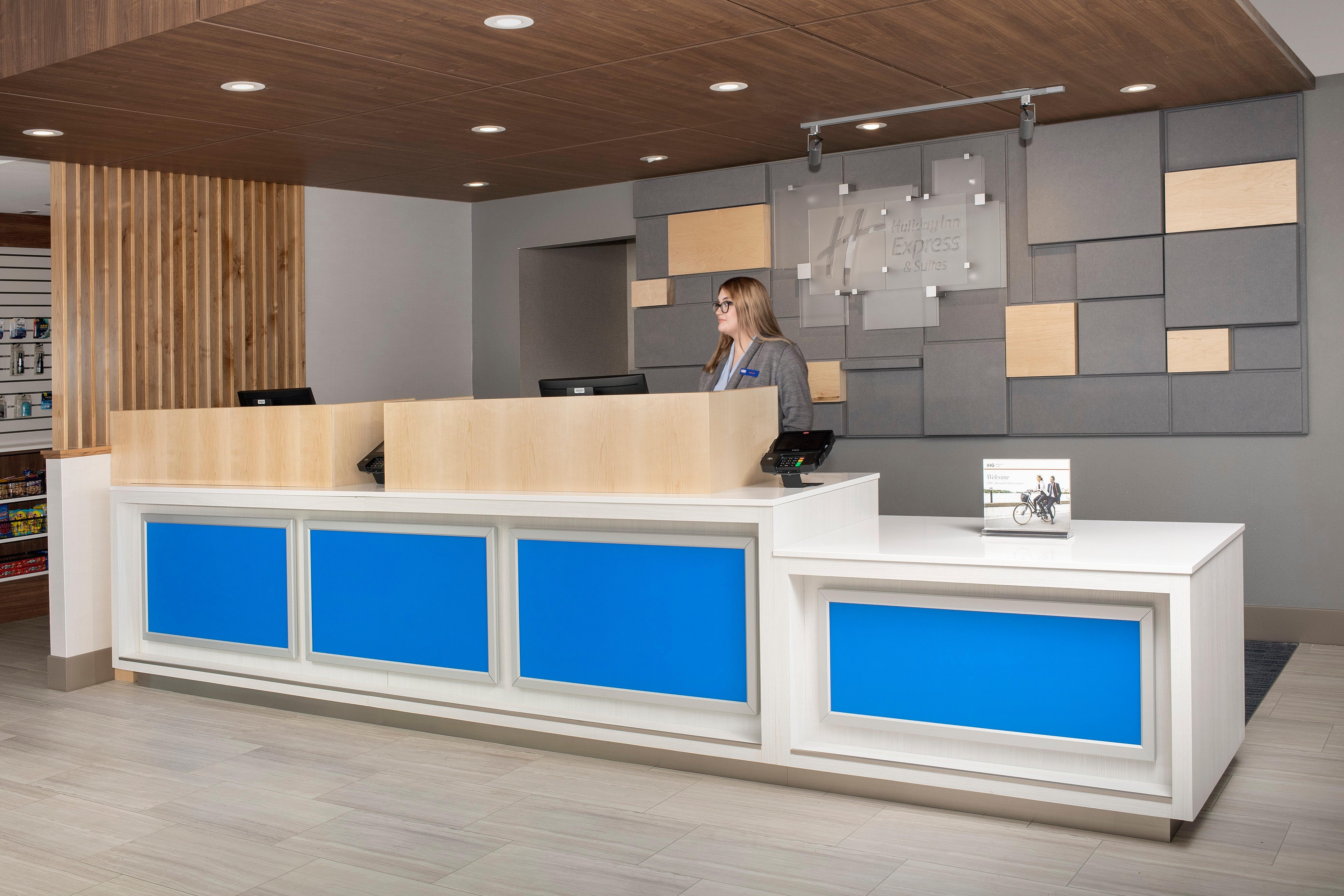 Holiday Inn Express Puyallup By Ihg Exterior photo